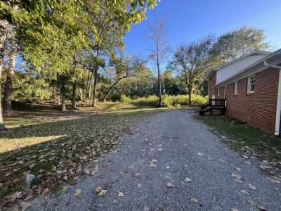 Home For Sale in Watertown, Tennessee