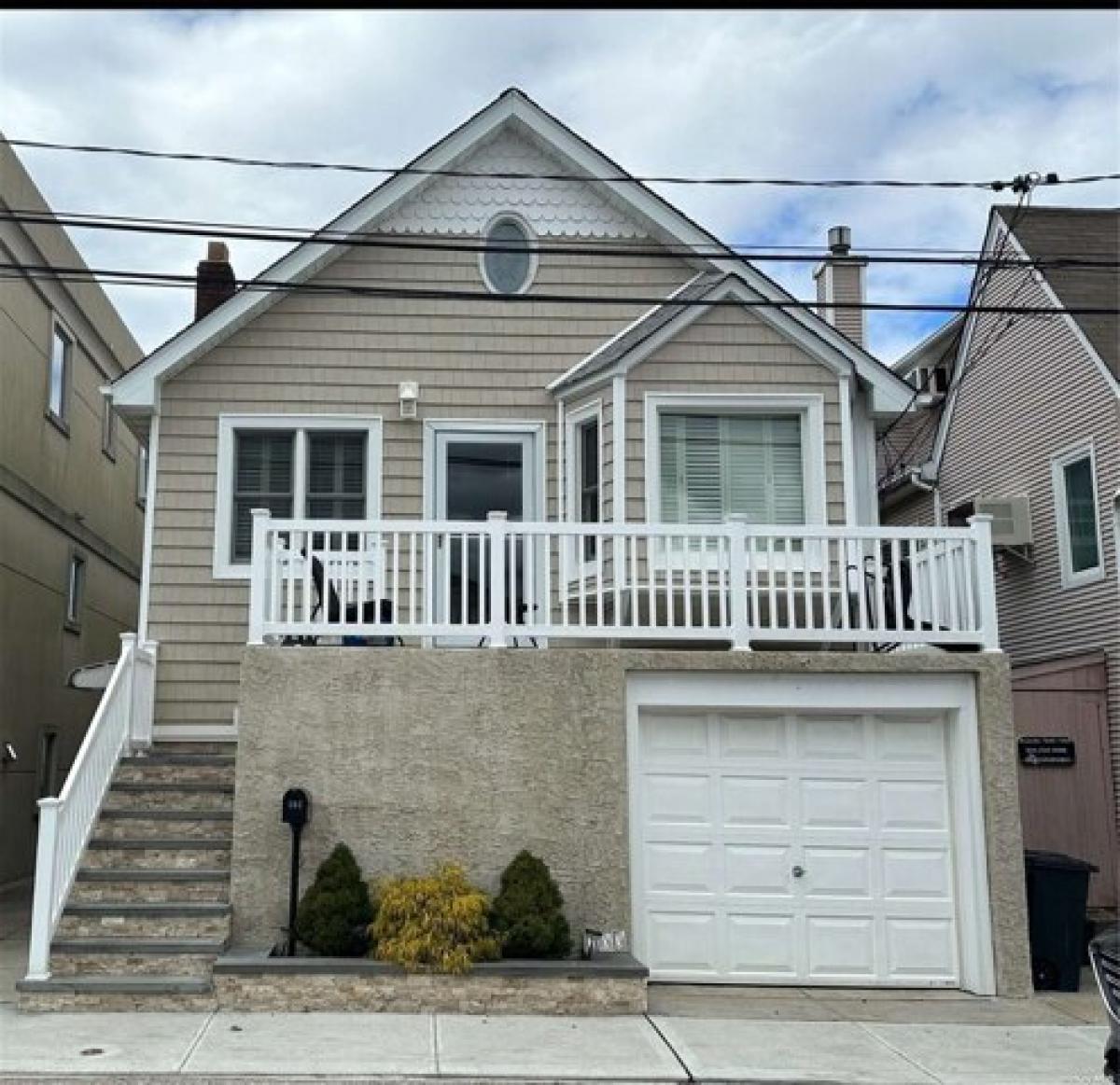 Picture of Home For Rent in East Atlantic Beach, New York, United States