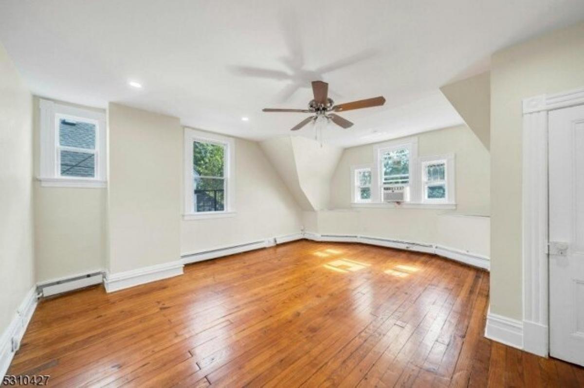 Picture of Apartment For Rent in Montclair, New Jersey, United States