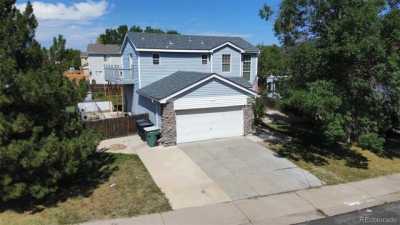 Home For Sale in Thornton, Colorado