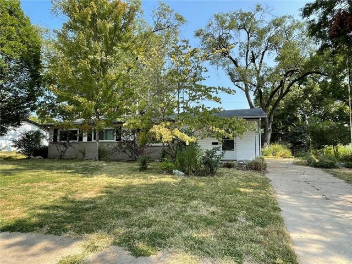 Picture of Home For Sale in Florissant, Missouri, United States