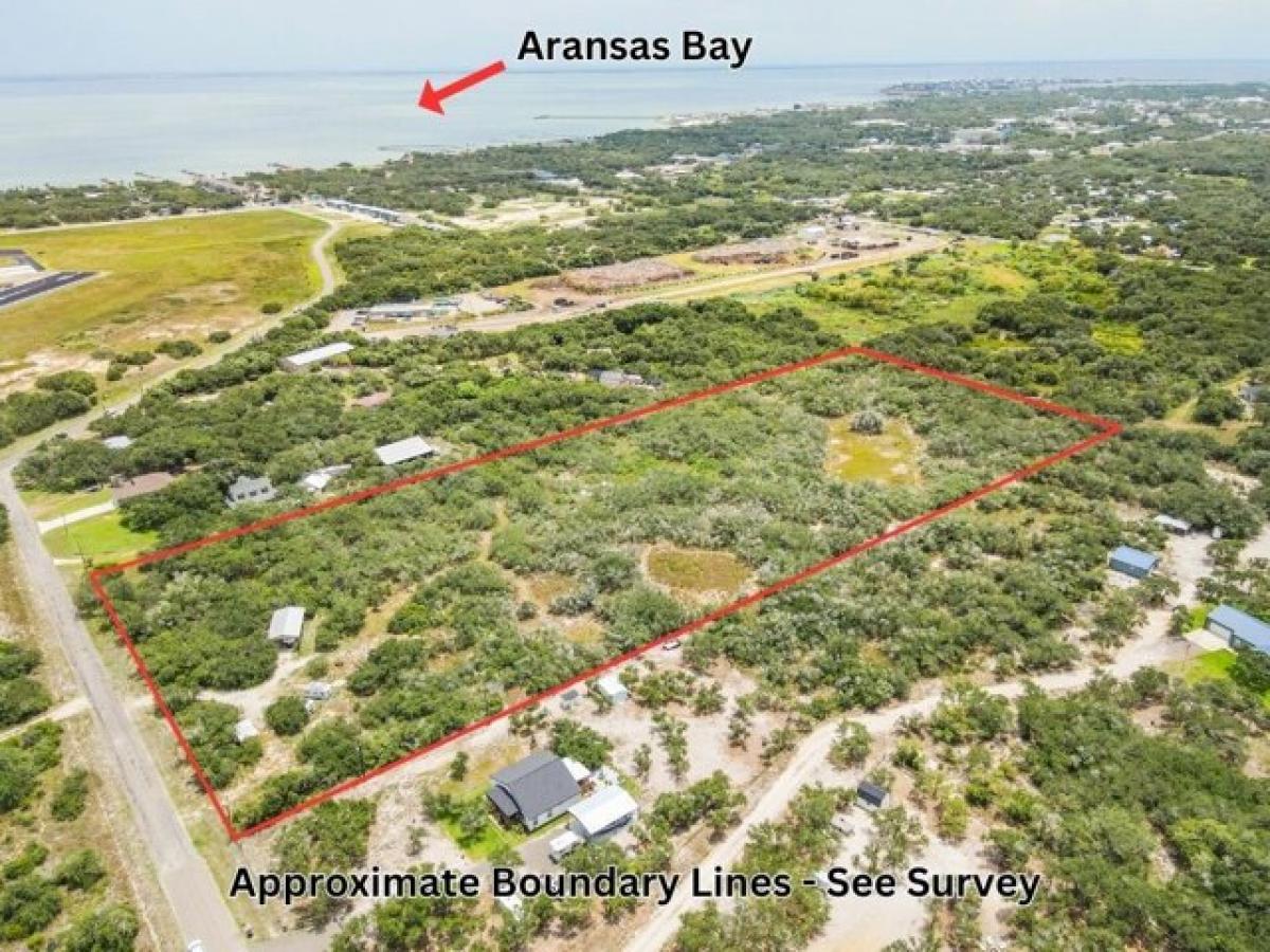 Picture of Residential Land For Sale in Rockport, Texas, United States