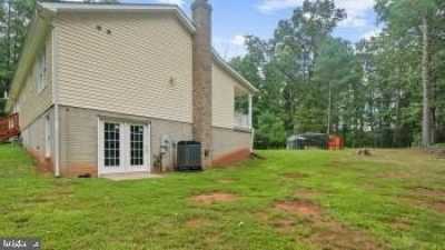 Home For Sale in Midland, Virginia