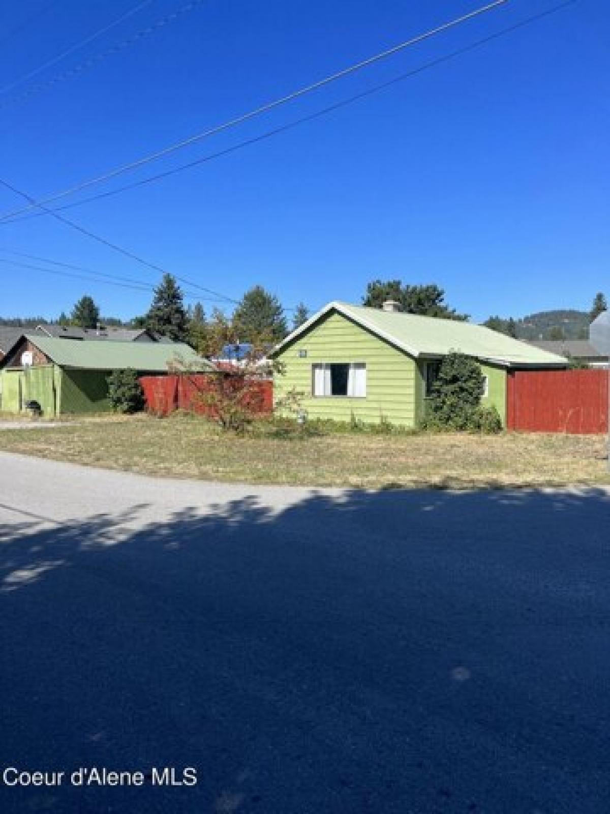 Picture of Home For Sale in Pinehurst, Idaho, United States