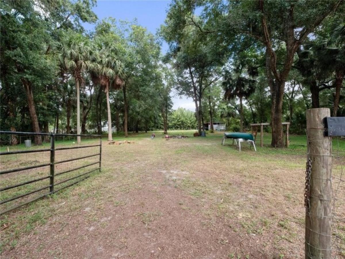 Picture of Home For Sale in Eustis, Florida, United States