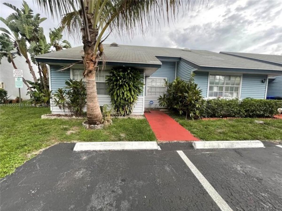 Picture of Home For Sale in North Lauderdale, Florida, United States