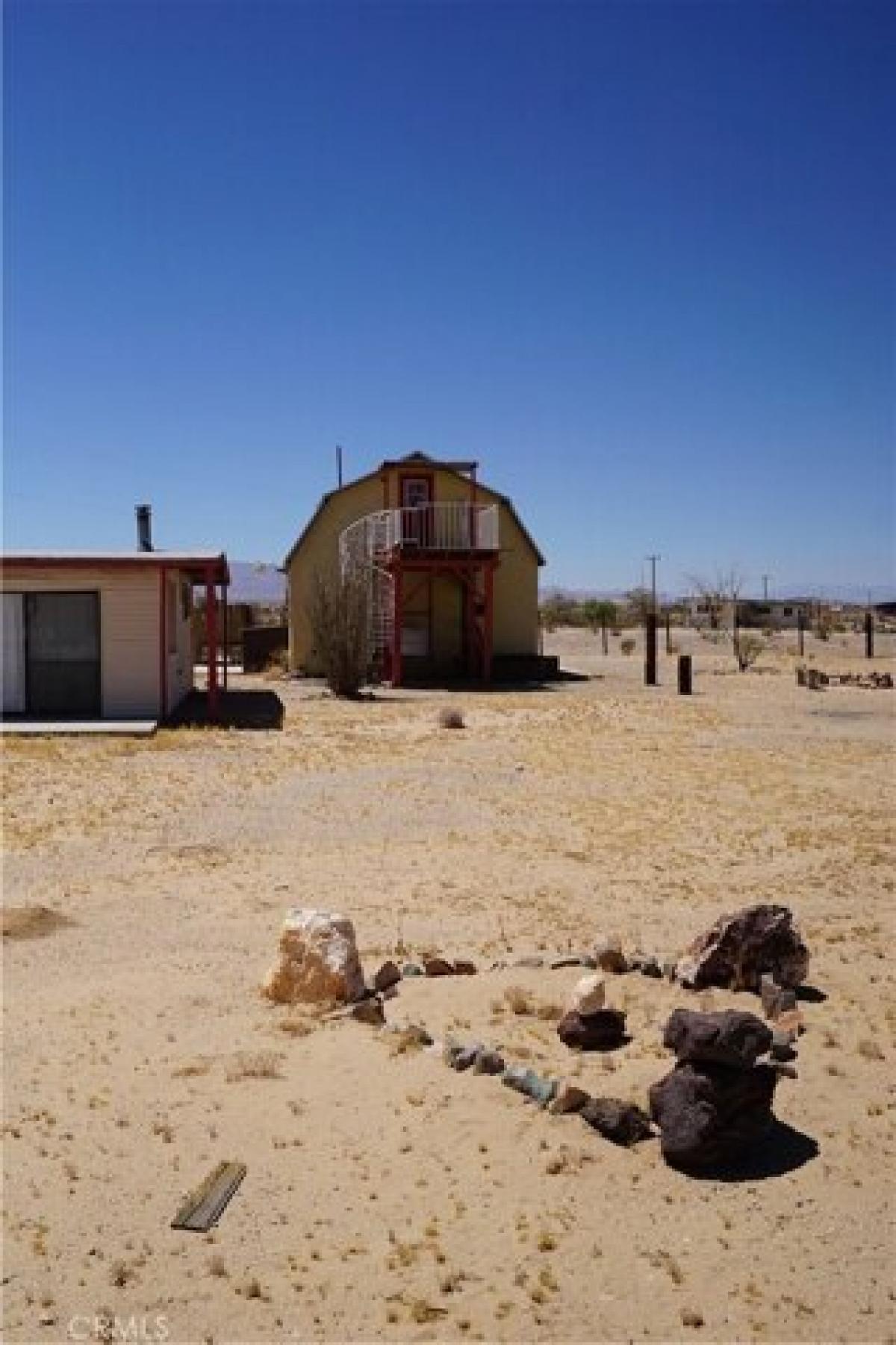 Picture of Home For Sale in Twentynine Palms, California, United States