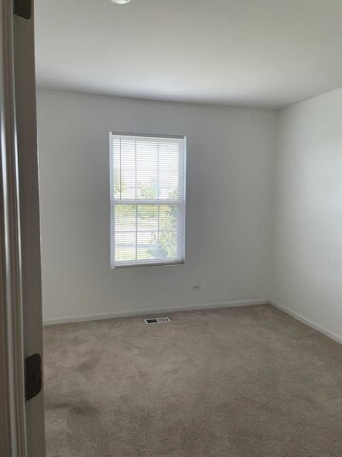 Picture of Home For Rent in Oswego, Illinois, United States