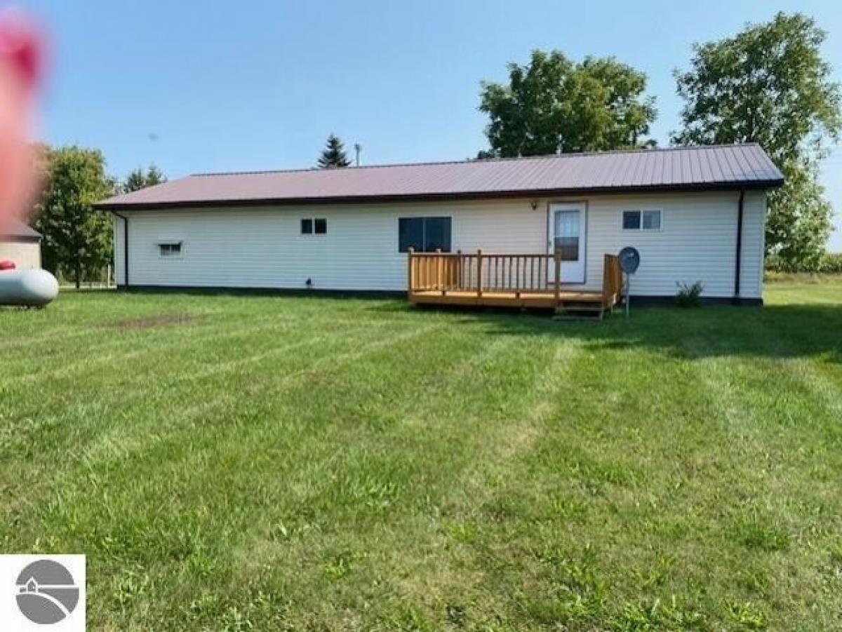 Picture of Home For Sale in West Branch, Michigan, United States