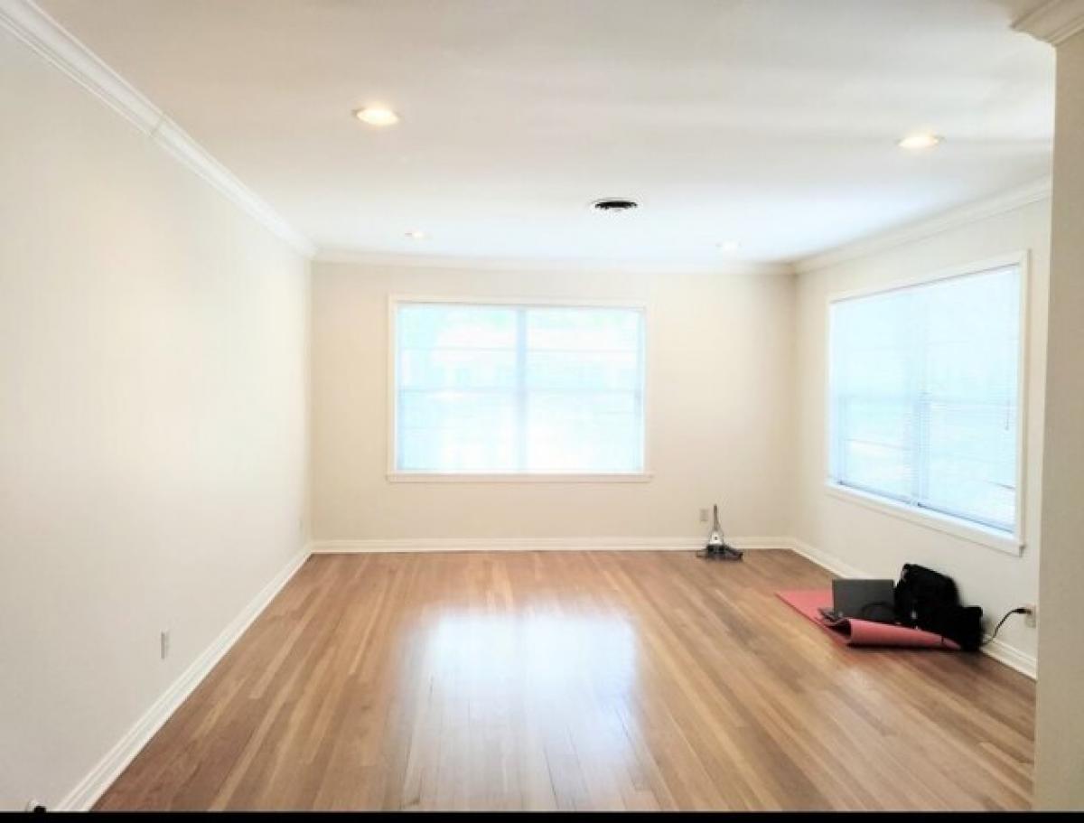 Picture of Home For Rent in Bellaire, Texas, United States