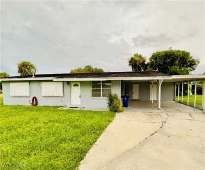 Home For Sale in Lehigh Acres, Florida