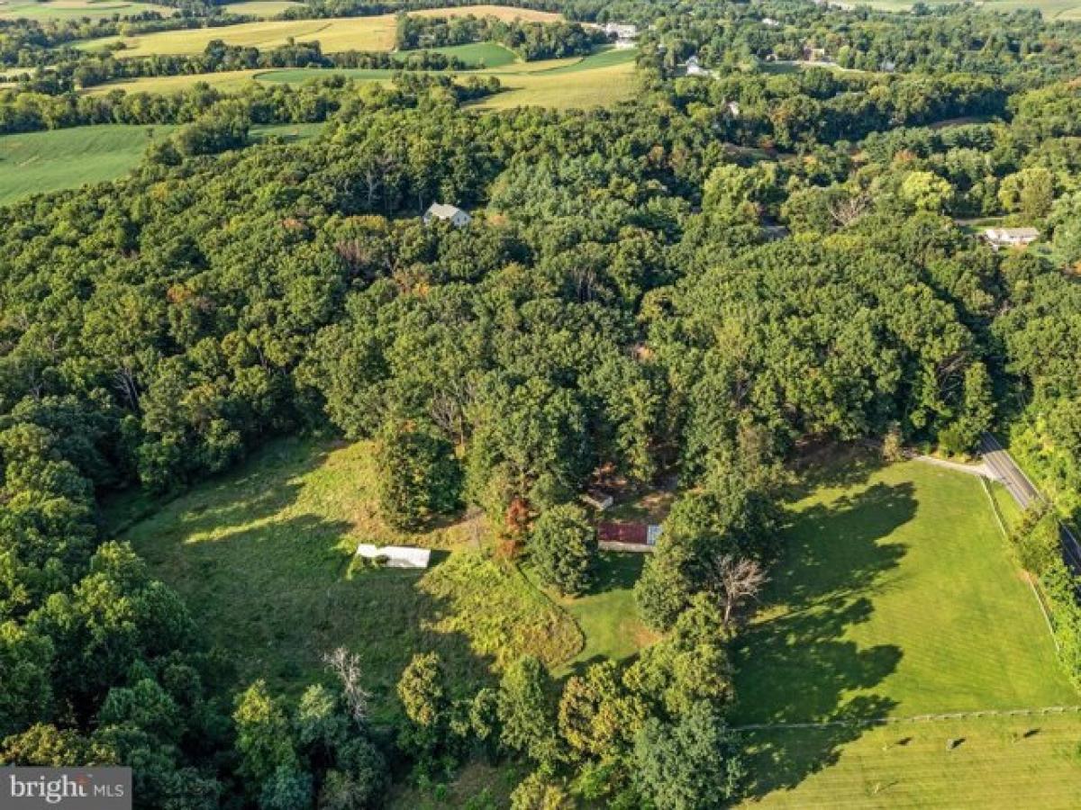 Picture of Home For Sale in Jarrettsville, Maryland, United States