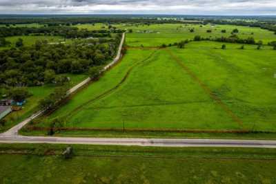 Residential Land For Sale in Boling, Texas