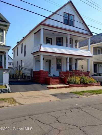 Home For Rent in Schenectady, New York