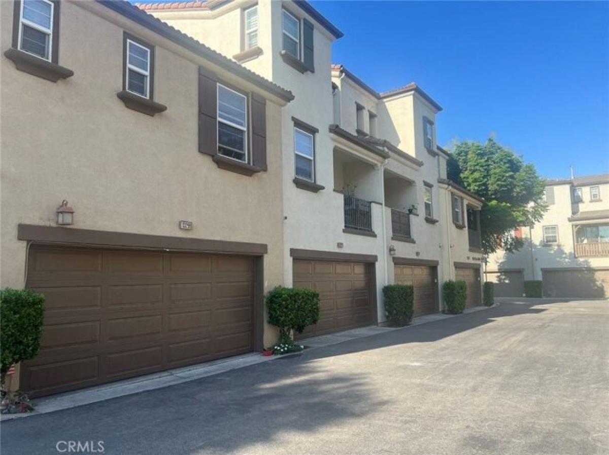 Picture of Home For Rent in Chino, California, United States