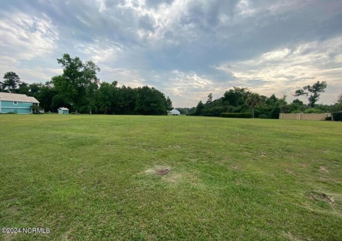 Picture of Residential Land For Sale in Jacksonville, North Carolina, United States