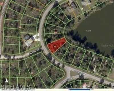 Residential Land For Sale in Punta Gorda, Florida