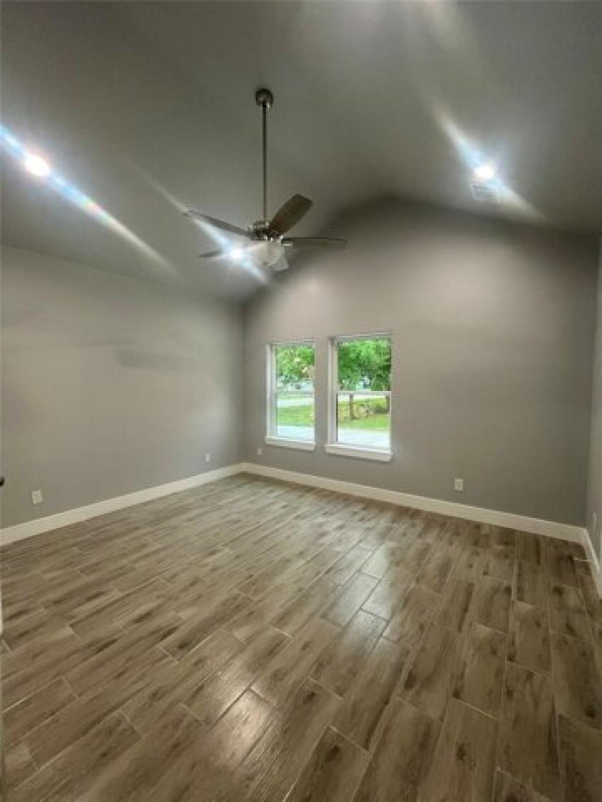 Picture of Home For Sale in Beaumont, Texas, United States