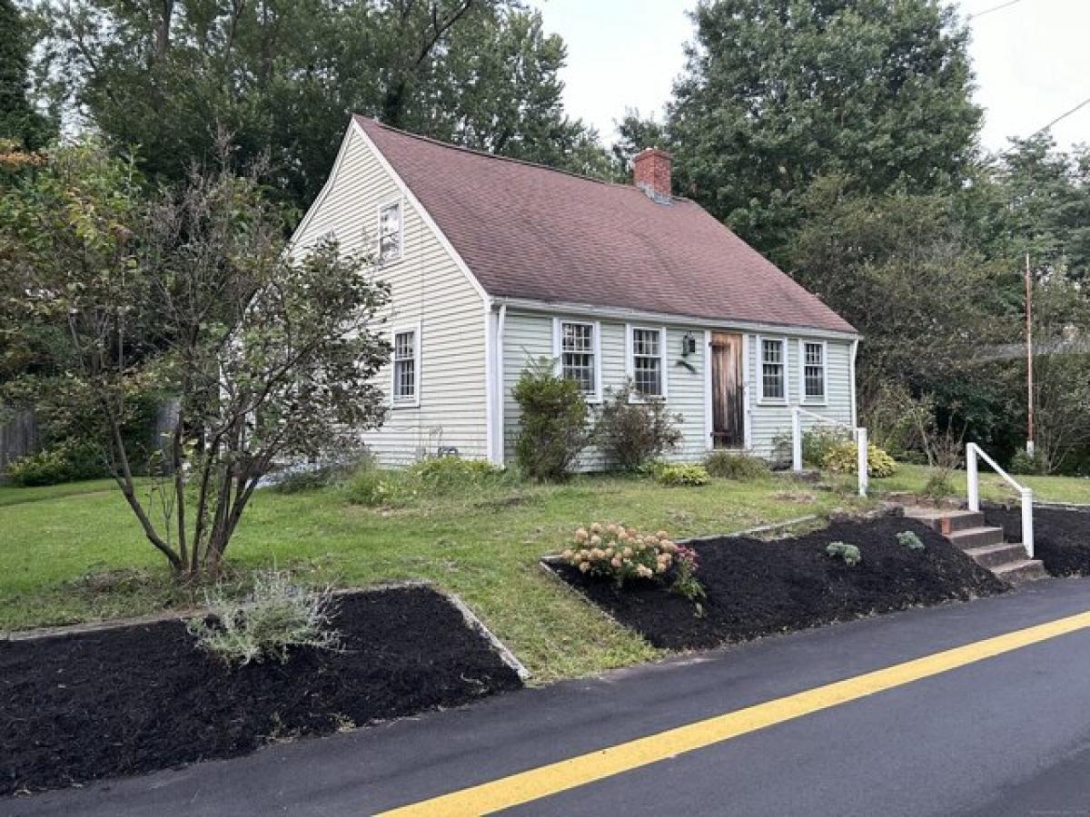 Picture of Home For Sale in Wethersfield, Connecticut, United States