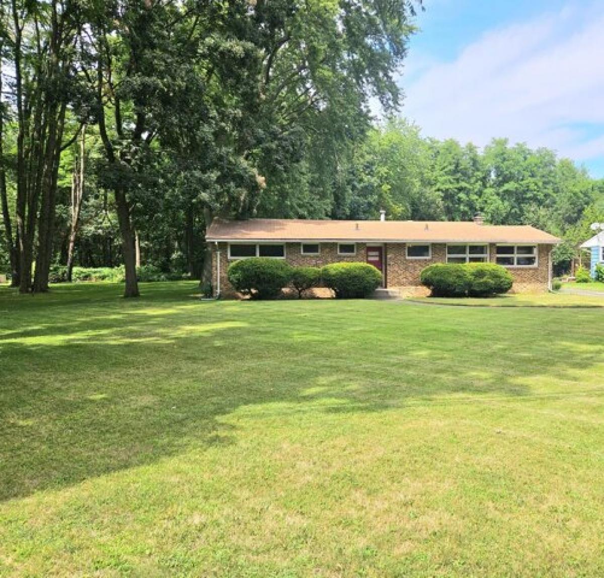 Picture of Home For Sale in Portage, Indiana, United States