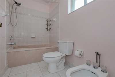 Home For Sale in Hialeah, Florida