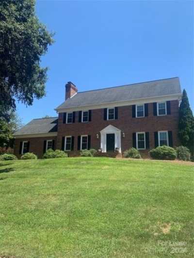 Home For Rent in Hickory, North Carolina