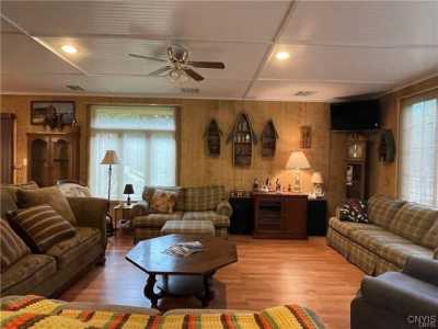 Home For Sale in Pulaski, New York