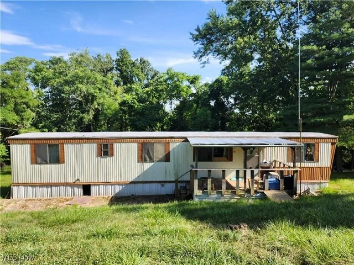 Picture of Home For Sale in Spencer, West Virginia, United States