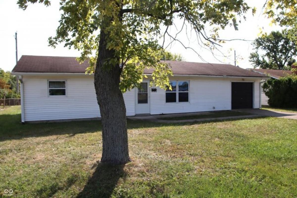 Picture of Home For Sale in Greenfield, Indiana, United States