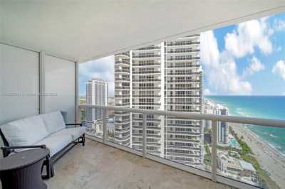 Home For Sale in Hallandale Beach, Florida