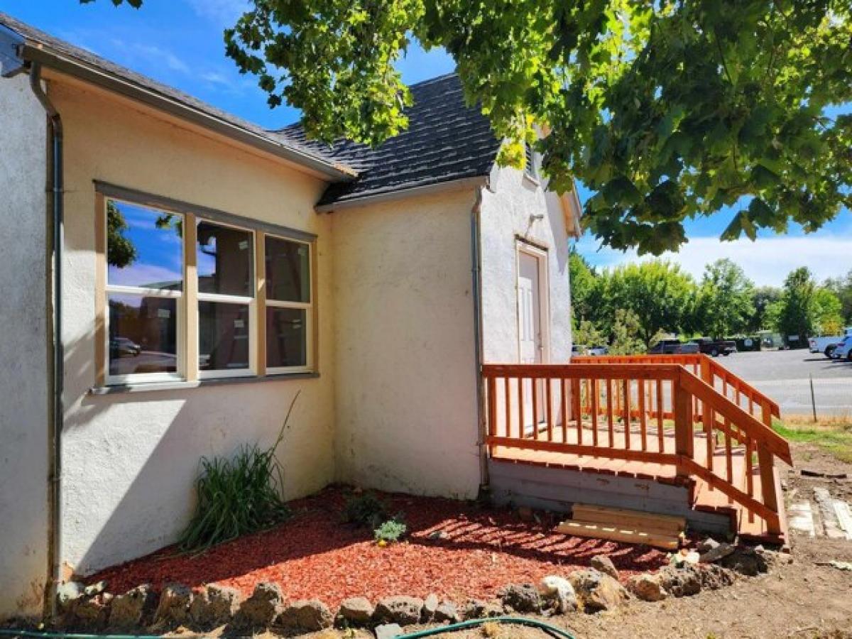 Picture of Home For Sale in Yreka, California, United States