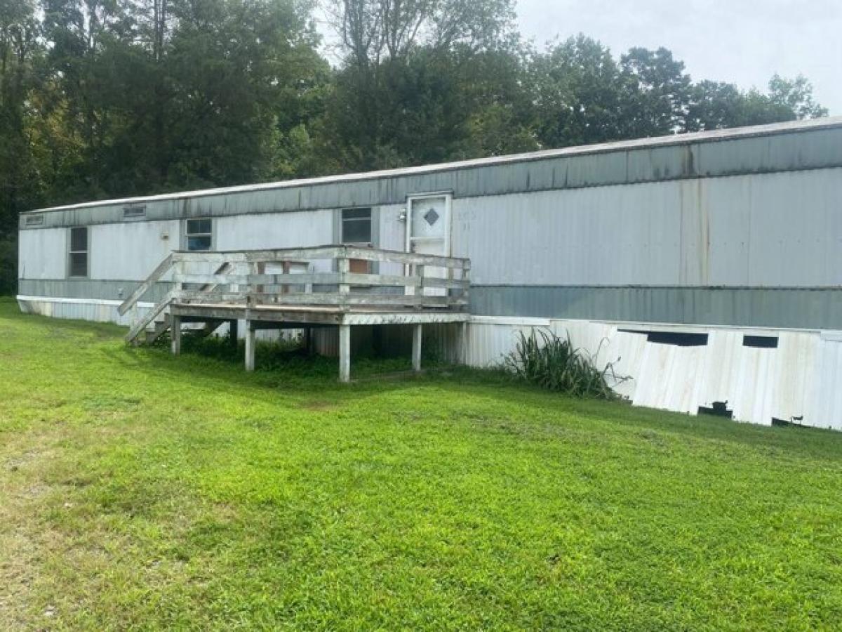 Picture of Home For Sale in Statesville, North Carolina, United States