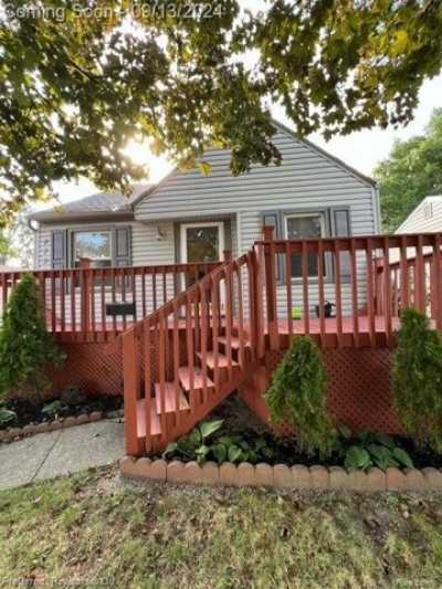 Home For Sale in Wayne, Michigan