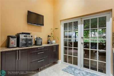 Home For Sale in Davie, Florida