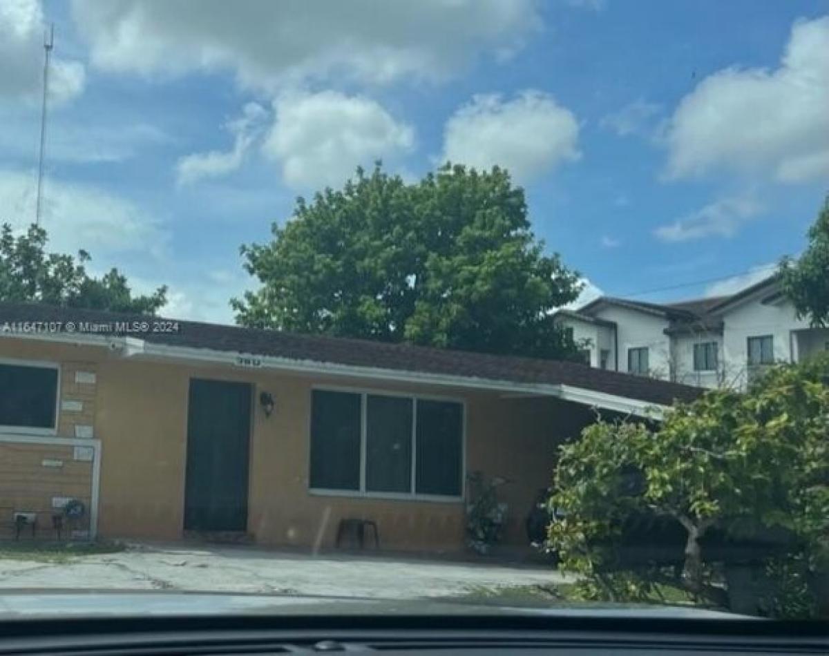 Picture of Home For Sale in Miami Gardens, Florida, United States