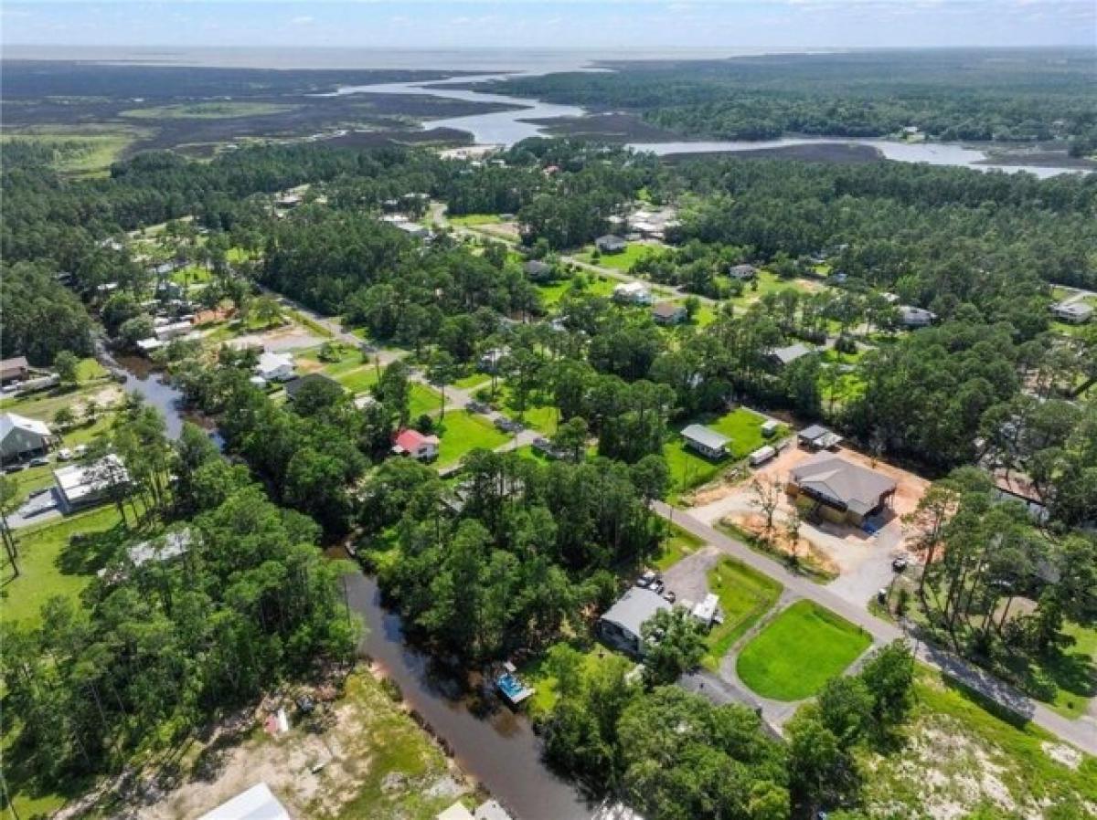 Picture of Residential Land For Sale in Coden, Alabama, United States