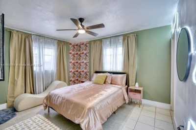 Home For Rent in Hollywood, Florida