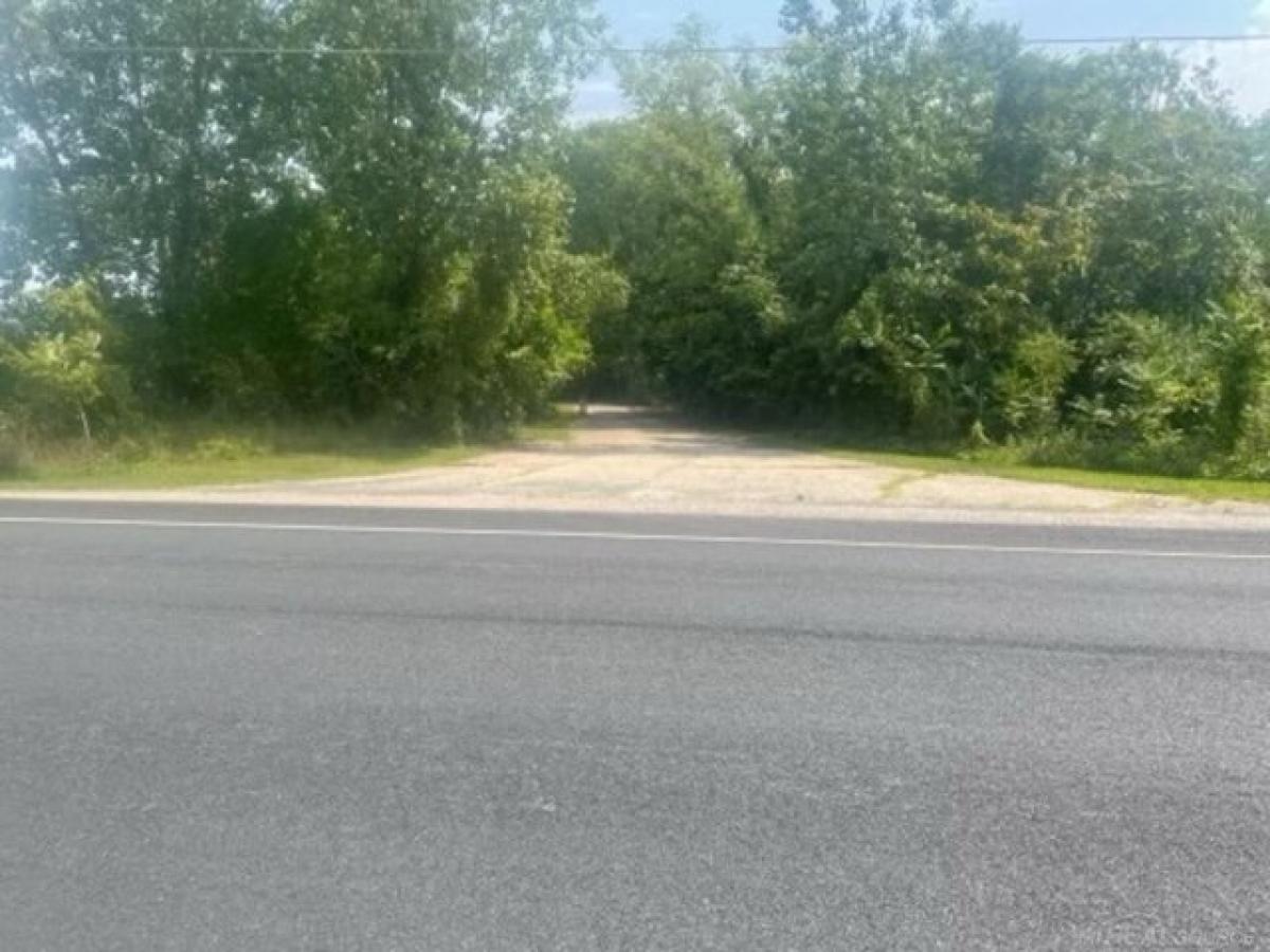 Picture of Residential Land For Sale in Hartford, Michigan, United States