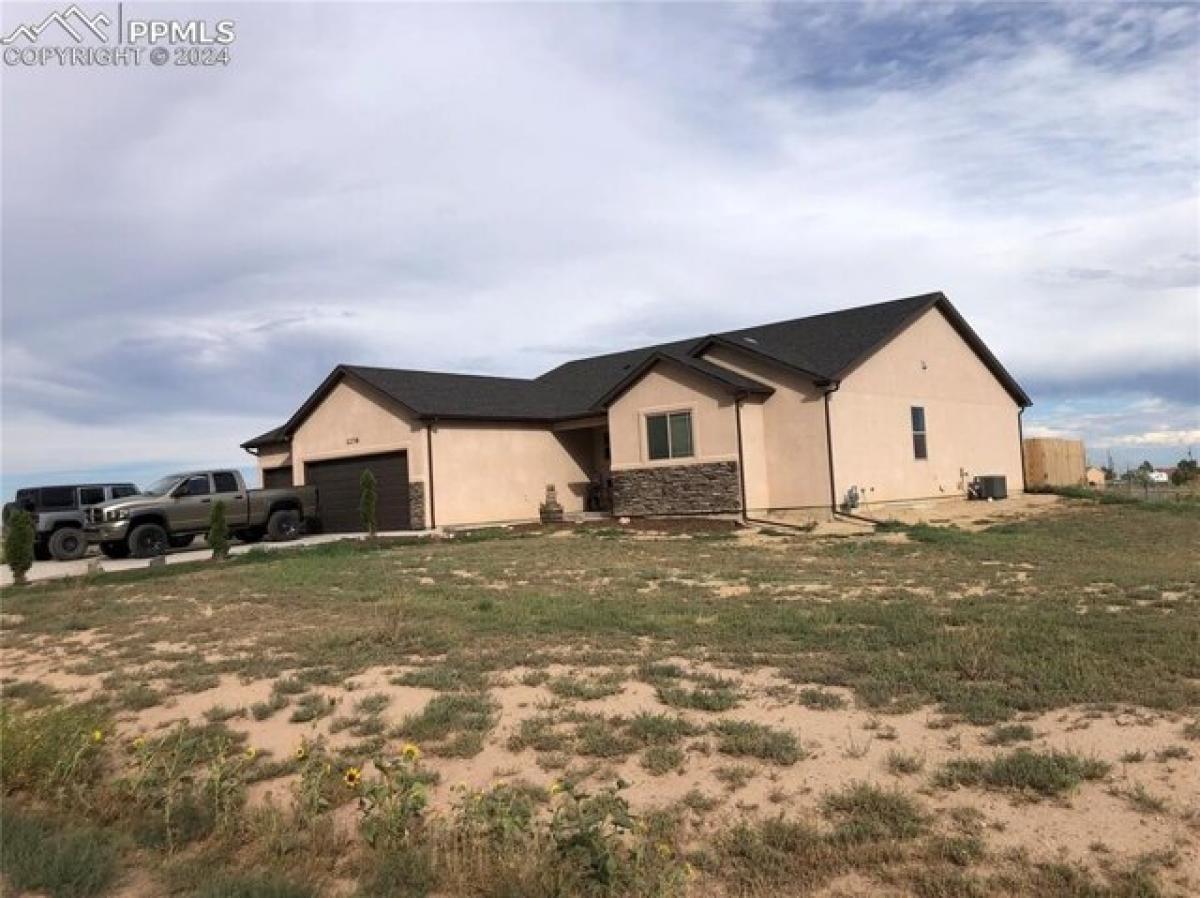 Picture of Home For Sale in Pueblo, Colorado, United States