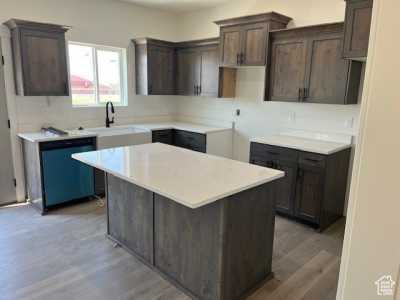 Home For Sale in Clinton, Utah