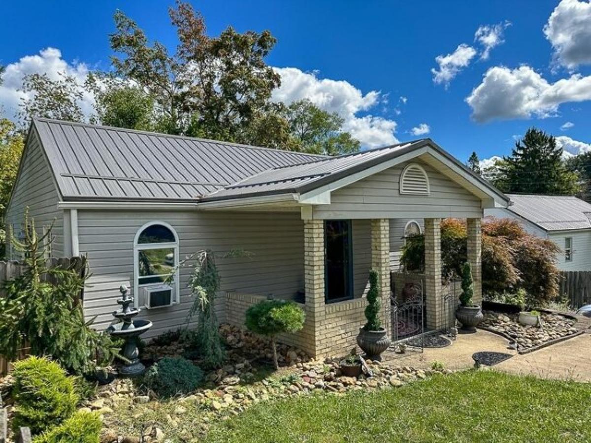 Picture of Home For Sale in Canonsburg, Pennsylvania, United States