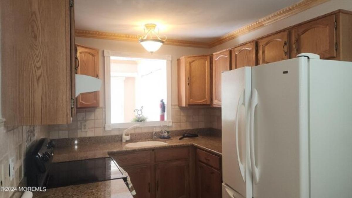 Picture of Home For Rent in Whiting, New Jersey, United States