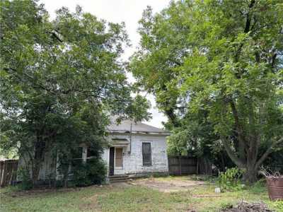 Home For Sale in Marlin, Texas