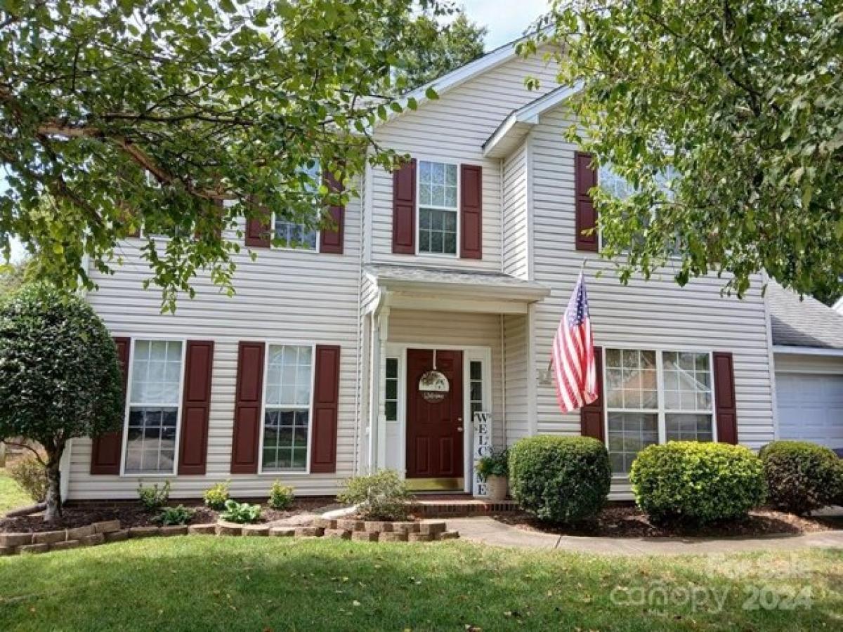 Picture of Home For Sale in Concord, North Carolina, United States