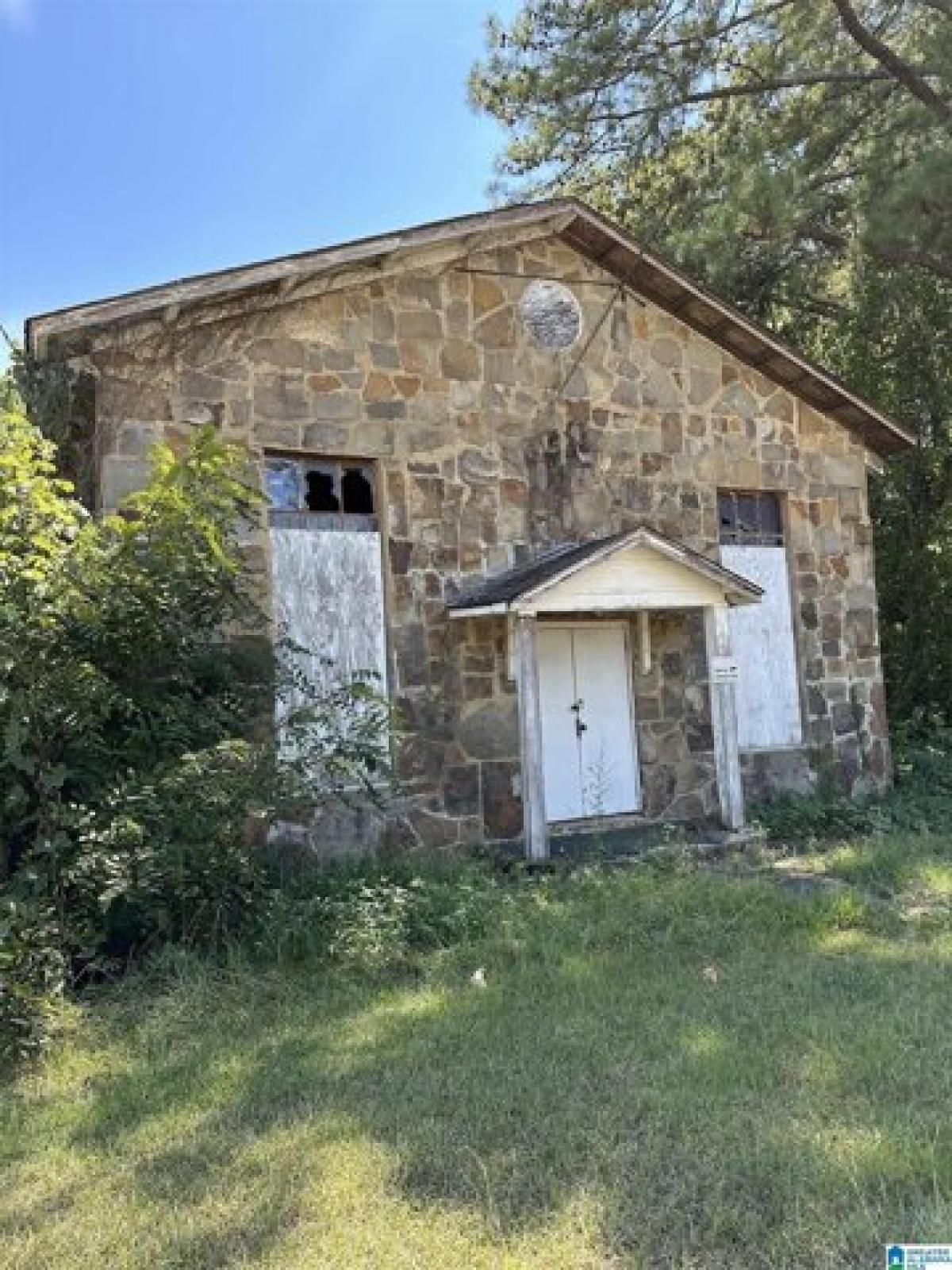 Picture of Home For Sale in Gardendale, Alabama, United States