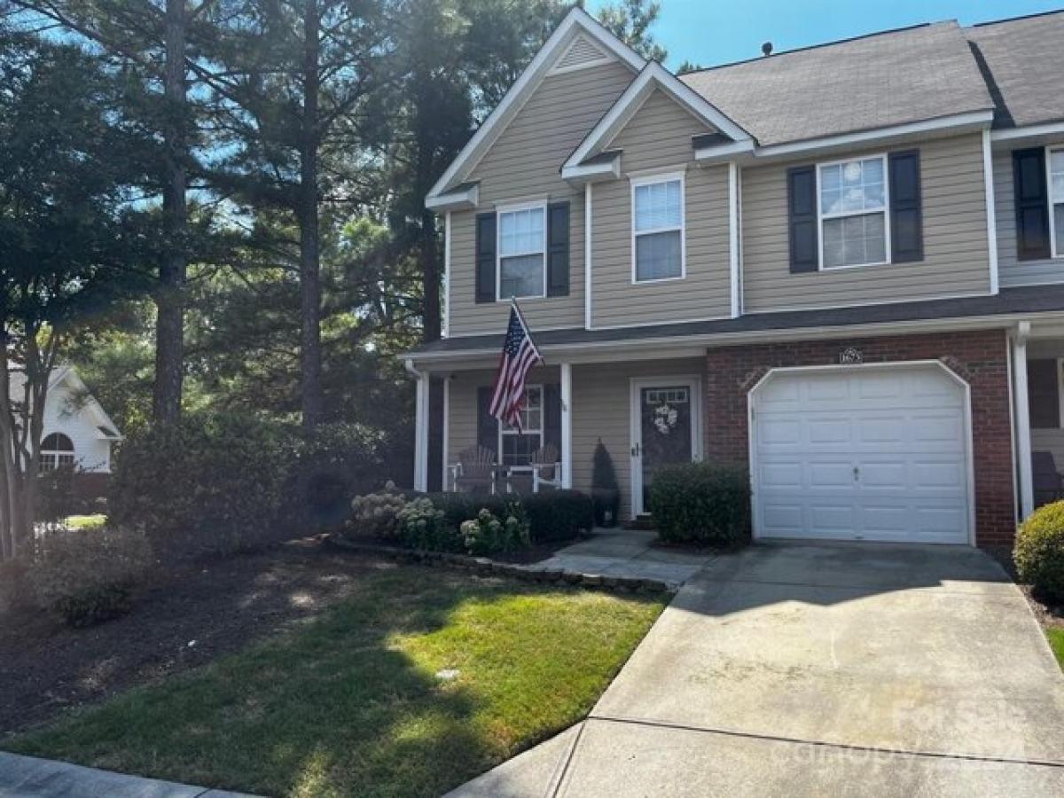 Picture of Home For Sale in Rock Hill, South Carolina, United States