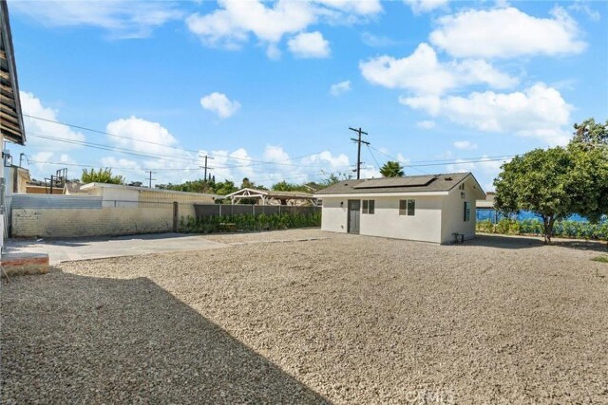 Picture of Home For Sale in Sun Valley, California, United States