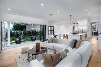 Home For Sale in Newport Beach, California