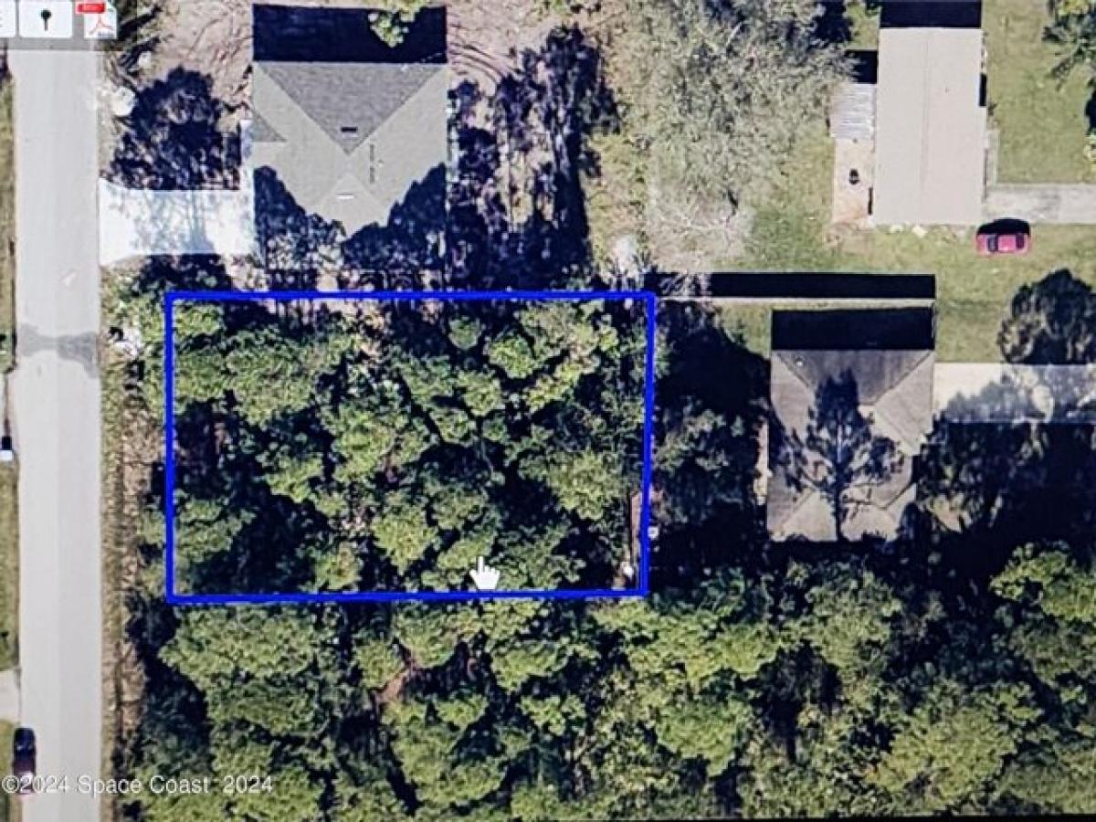 Picture of Residential Land For Sale in Palm Bay, Florida, United States