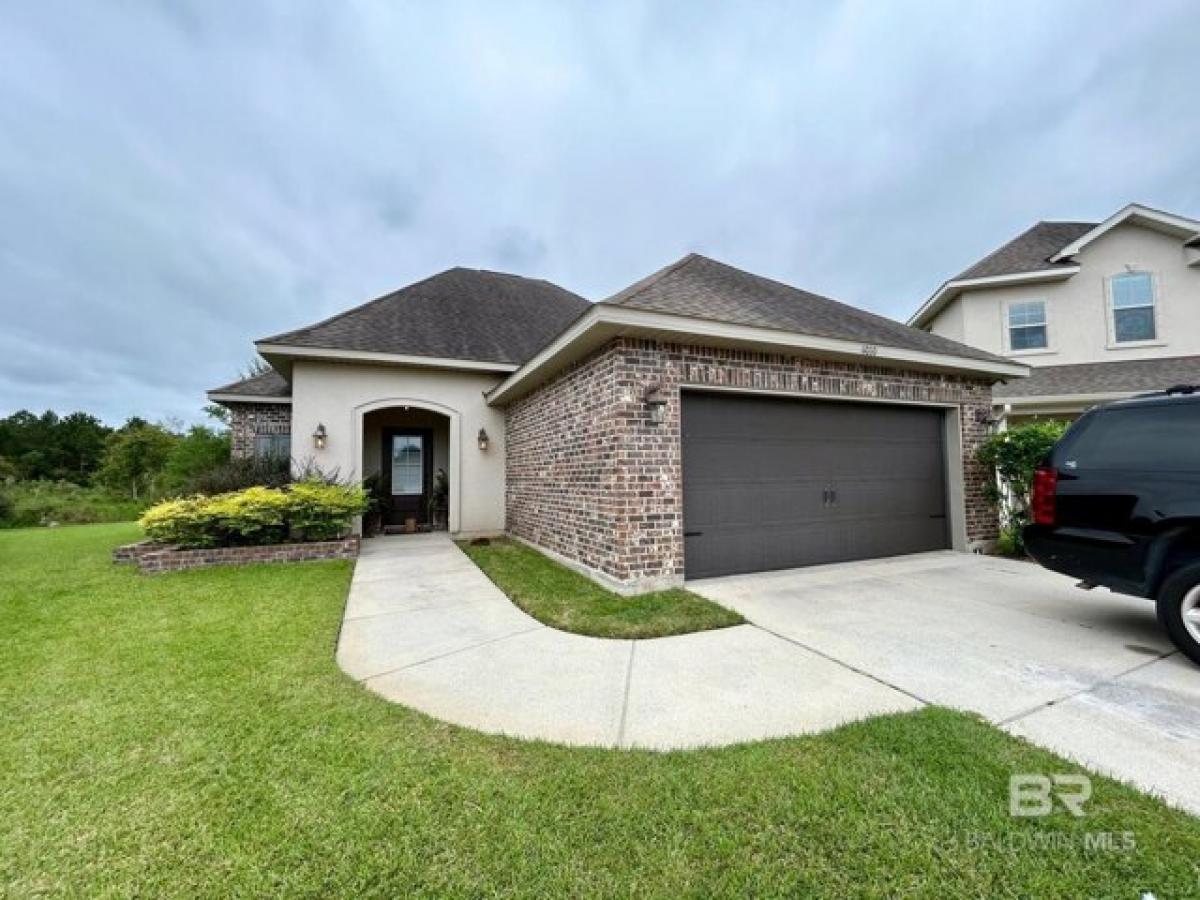 Picture of Home For Sale in Foley, Alabama, United States